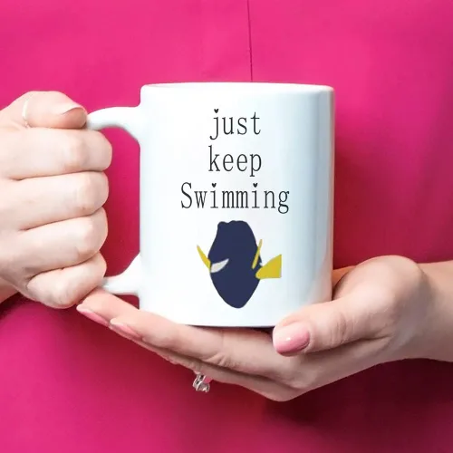 Miniatura 4 de Fonhark - Taza de café Just Keep Swimming Dory de 11 onzas, color blanco