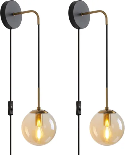 Juego de 2 apliques de pared negros y latón dorados. Juego de 2 apliques de pared enchufables con pantalla de vidrio ámbar globo, lámparas de pared
