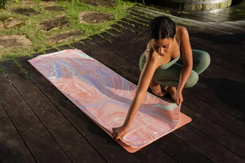 Miniatura 4 de yogadesignlab La toalla de yoga HOT Toalla colorida antideslizante de primera calidad Diseñada en Bali Impresión ecológica + secado rápido +