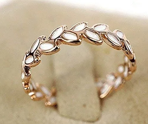 Miniatura 3 de Taoqiao Anillo con forma de rama de olivo, con detalles de esmaltado blanco.