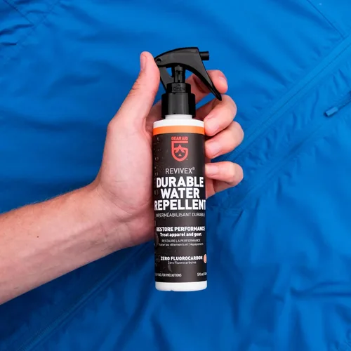 Miniatura 3 de GEAR AID Revivex Durable Water Repellent (DWR) Spray for Waterproof Jackets, Rain Gear, Gore-TEX, Tents & Camping Gear – Restore Waterproofing &