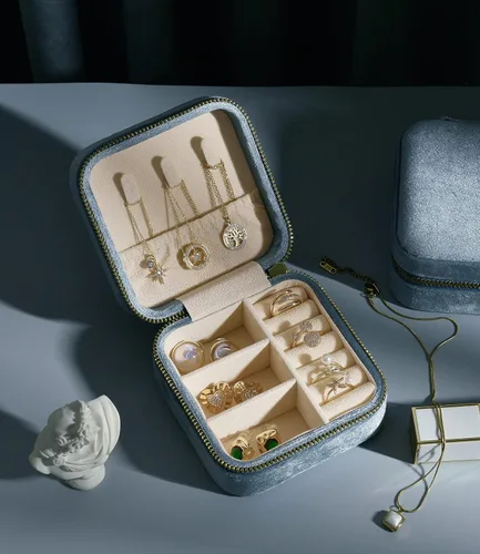 Miniatura 5 de TAIMY Joyero de viaje de terciopelo de felpa pequeño estuche de joyería de viaje mini cajas organizadoras de viaje portátiles para anillos aretes