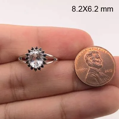 Miniatura 4 de Vogati Anillo de diamantes negros de 0,25 quilates y topacio blanco de 1,80 quilates en oro blanco de 10 quilates