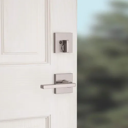 Miniatura 2 de Kwikset Vancouver - Juego de manija y cerrojo de puerta delantera, juego de manijas de entrada exterior con palanca interior reversible, níquel