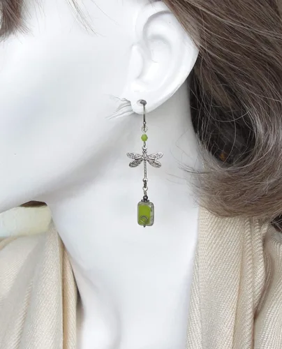 Miniatura 2 de Pendientes Boho Libélula en Verde Oliva y Latón 2.25 Pulgadas Largo