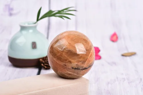 Miniatura 6 de AMOYSTONE Esfera de cristal natural naranja de piedra lunar pulida, esfera decorativa para adivinación con soporte de madera, bola de cristal