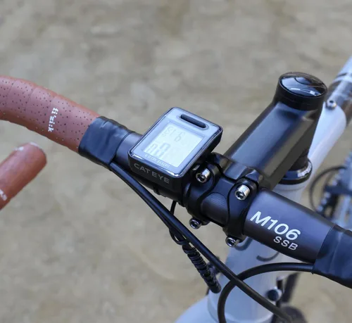 Miniatura 13 de CATEYE Computadora de bicicleta con cable - Velocímetro y odómetro de nivel básico, perfecto para ciclistas principiantes, arranque y parada