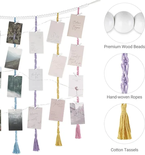 Miniatura 4 de Mkono Exhibidor Colgante de Fotos de Macramé Decoración de Pared con Luces de Cadena, Guirnalda de Cuentas de Madera Boho Portamarcos de Tarjetas