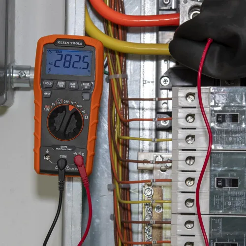 Miniatura 12 de Klein Tools ET270 Multímetro digital de rango automático, CA/CC, resistencia, continuidad, probador de receptáculo GFCI con cables de prueba y cable