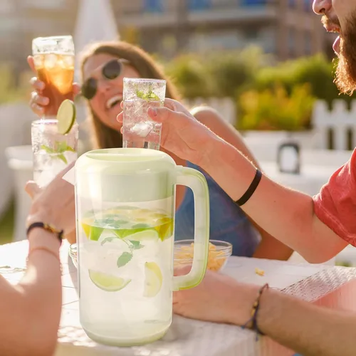 Miniatura 6 de Jarra de plástico transparente de 0.6 galones y 2.5 litros con tapa, paquete de 2 jarras de agua transparente para bebidas frías, jarra de té helado