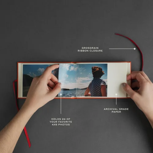 Miniatura 3 de Álbum de fotos pequeño Kolo Noci de 4x6, con capacidad para 24 fotos, ideal para bodas y libros de bebé, dorado