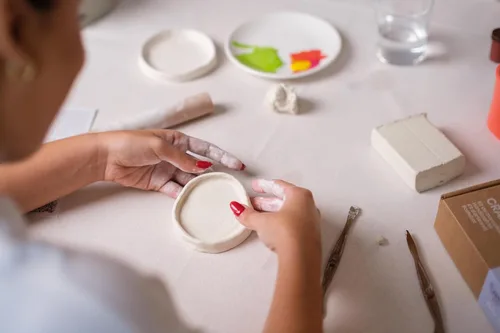 Miniatura 4 de Jovi Arcilla de modelado de secado al aire; 1.1 lb. Blanco, no mancha, perfecta para proyectos de arte y manualidades
