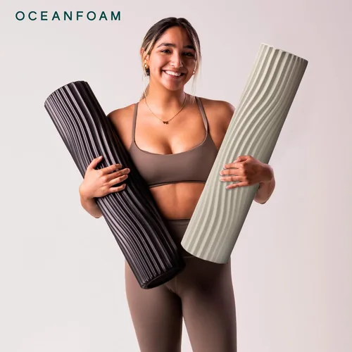 Miniatura 8 de Oceanfoam Rodillo de tsunami (natural), rodillo de espuma suave y texturizado para terapia física, dolor de espalda, ejercicio y estiramiento