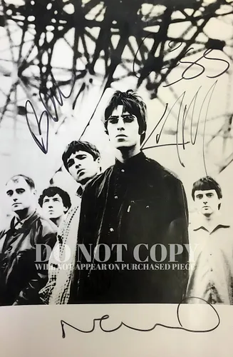Oasis Poster 11 X 17 - Magnífico retrato de banda de los años 90 - Rock and Roll - Britpop - Iconos de los noventa - The Gallagher Brothers - Música