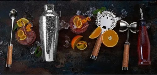Miniatura 3 de Outset Kit de herramientas de barra de acero inoxidable, juego de 4: colador, cuchara agitadora, jigger y abridor de botellas