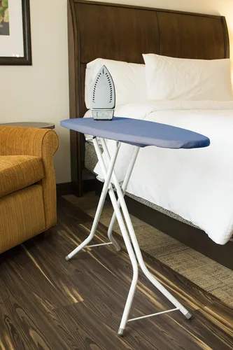 Miniatura 3 de Tabla de planchar plegable de 40 pulgadas, compacta, soporte que ahorra espacio con altura ajustable, mesa de planchar resistente con patas en Y