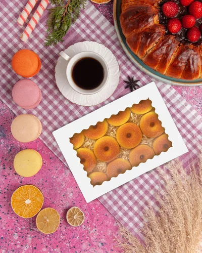 Miniatura 7 de qiqee Caja de galletas blanca desplegable automática con ventana de 14 x 10 x 2.5 pulgadas, 24 piezas, caja de panadería pastelería macaron