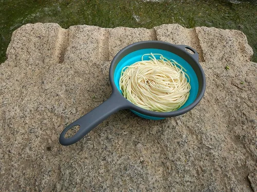 Miniatura 5 de Coladores plegables de silicona para cocina, coladores plegables con asas, colador plegable que ahorra espacio para drenar pasta, verduras (azul)