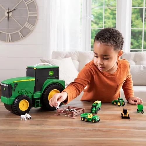 Miniatura 3 de TOMY John Deere Tractor Toys - Set de valor y estuche de transporte - Estuche de transporte portátil en forma de tractor con 10 compartimentos