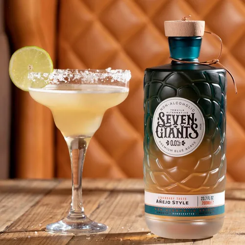 Miniatura 2 de Seven Giants - Alternativa al tequila estilo añejo Licores sin alcohol Bebidas no alcohólicas prémium de Spirits of Virtue Importado por Think
