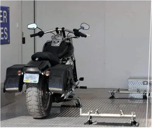 Miniatura 4 de B&W Trailer Hitches Biker Bar - Compatible con modelos Harley Davidson Sportster - MC2303