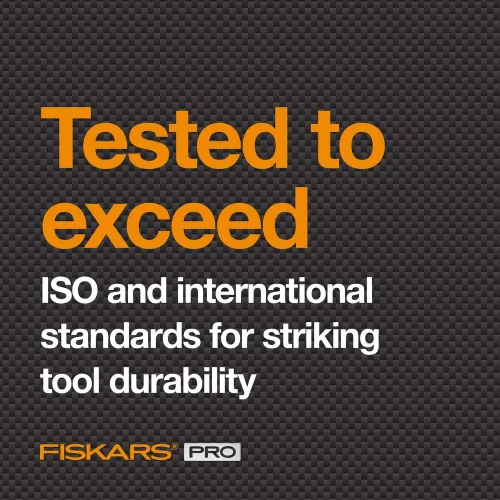 Miniatura 6 de Fiskars Pro IsoCore - Martillo de uso general de 20 oz (15.5") - con garra de extracción, agarre absorbente de impactos y iniciador magnético
