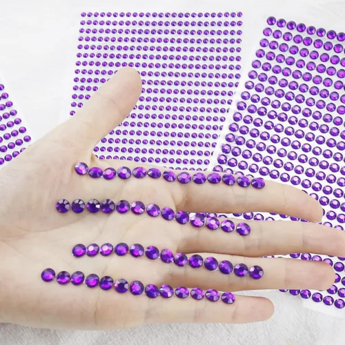 Miniatura 7 de 1799 piezas 4 hojas de pegatinas de diamantes de imitación 3/4/5/6 mm autoadhesivas para maquillaje de cara, ojos, cabello y cuerpo púrpura