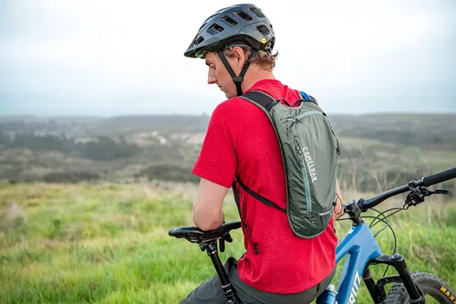 Miniatura 3 de CamelBak Paquete de hidratación Classic Light Bike Pack