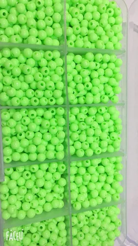 Yuren Juego de 2000 piezas de plástico a granel de 0.157 in con colores opacos de colores surtidos de cuentas de poni (caja, varios colores) (verde)