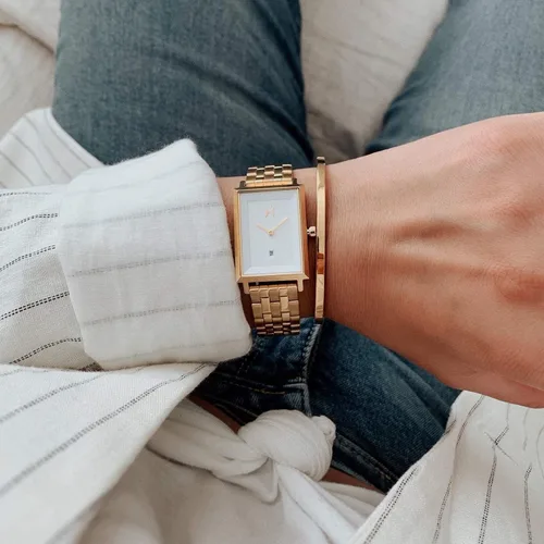 Miniatura 4 de MVMT Signature Square Reloj analógico minimalista para mujer