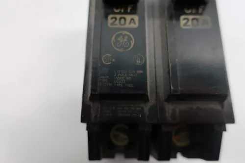 Miniatura 6 de GE Disyuntor Magnético THQL2120-2-Pole, Montaje Enchufable, 20A 120/240V - Tamaño Estándar
