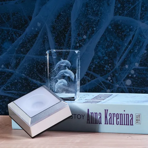 Miniatura 5 de Regalos de delfines de cristal grabados con láser 3D de Qianwei para mujeres y hombres, figuras de vidrio de delfines para decoración de habitación