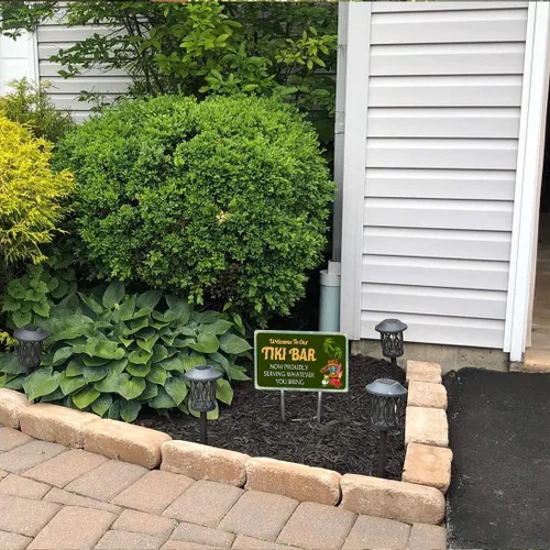 Miniatura 8 de WOSTOD Letrero de metal vintage con texto en inglés "Welcome to Our Tiki Bar Now Proously Serving Whatever You Traiges", letrero de metal vintage