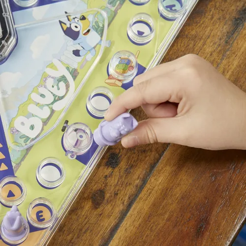 Miniatura 7 de Hasbro Gaming Trouble: Juego de Mesa Edición Bluey para Niños, 2-4 Jugadores, Corre con Bluey, Bingo, Bandit o Chilli hasta la Meta, Edades 5 y Más