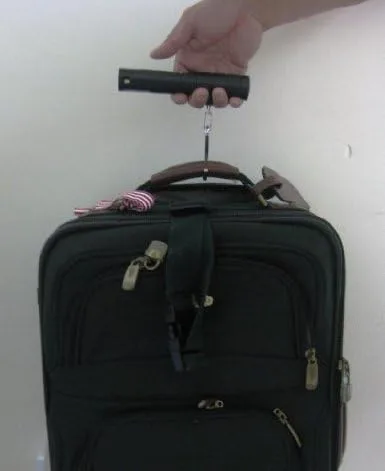 Miniatura 4 de Newline - Báscula de pesca para equipaje de viaje de fácil agarre con cinta métrica, color negro, 86 libras máx