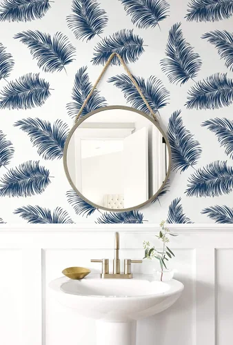 Miniatura 4 de Lillian August NextWall Luxe Haven - Papel tapiz para despegar y pegar de palma (blanco y azul marino)