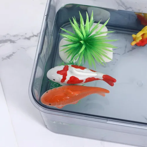 Miniatura 2 de Yardwe 2 piezas de cerámica flotante peces falsos peces Koi figuras animales ornamento para decoración de estanques de jardín de hadas