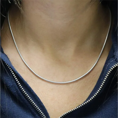 Miniatura 25 de Plata de ley 0.079 in (2 mm), 0.098 in (2.5 mm), 0.118 in (3 mm), 0.157 in (4 mm), 0.197 in (5 mm), cadena de serpiente redonda, collar de cadena