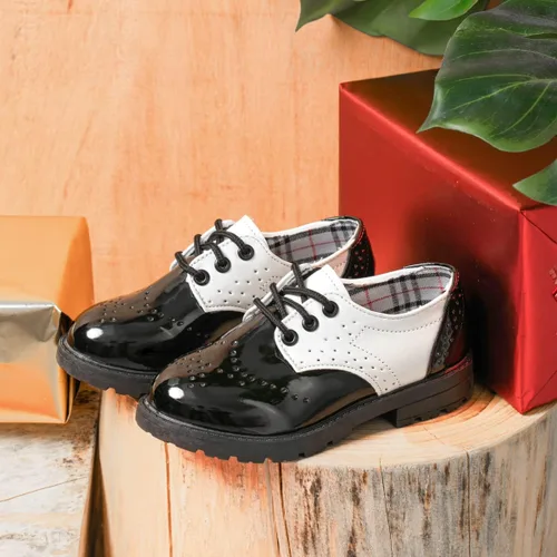 Miniatura 44 de KIDSUN Zapatos de vestir para niño y niña, cómodos zapatos Oxford con cordones para uniforme escolar, mocasines planos (bebé/niño pequeño) E-negro