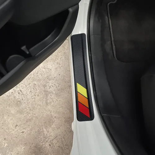 Miniatura 6 de Protectores de umbral de puerta tricolor para Toyota Tacoma TRD 4Runner Tundra Rav4 Highlander, accesorios de fibra de carbono para umbral de puerta