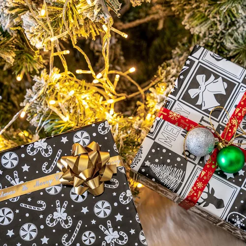Miniatura 3 de LeZakaa Mini rollo de papel de regalo de Navidad, diseño de campana y árbol/bastones de caramelo/copos de nieve, blanco y negro, para envolver