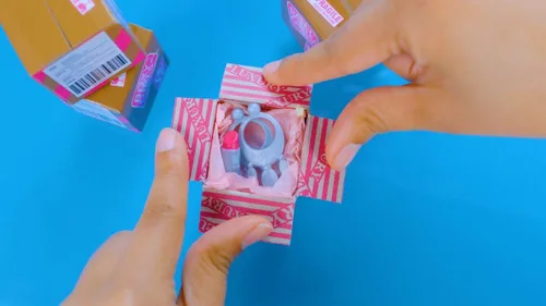 Miniatura 3 de Boxy Girls Jay at Play Rubia con vestido azul