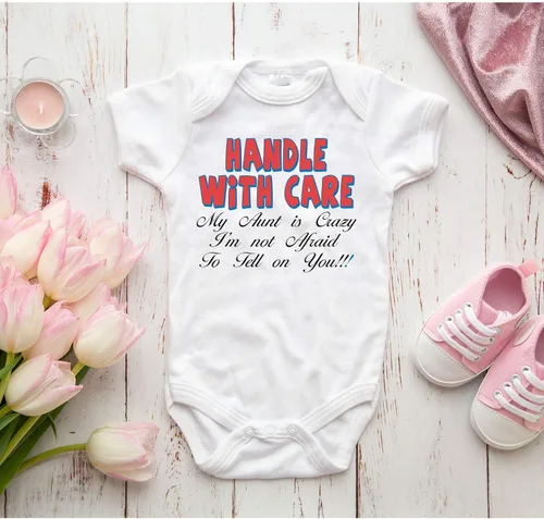 Miniatura 2 de TripleBDesigns Handle with Care my Aunt is Crazy I'm not Afraid to tell on you! Divertido mameluco para bebé
