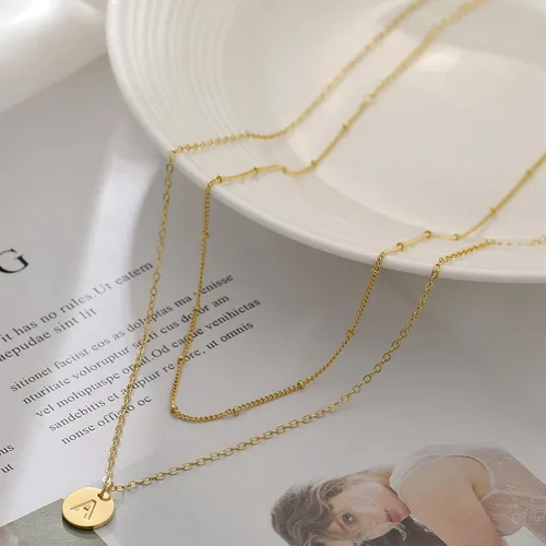 Miniatura 6 de Collares con inicial de oro para mujer, collar de monedas con letras delicadas en capas para mujer, gargantilla chapada en oro de 14 quilates, dije
