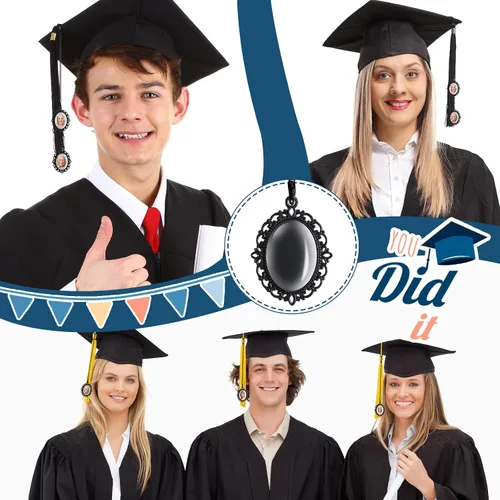 Miniatura 4 de Sureio 20 dijes de graduación para fotos 2026 con diseño de gorra de graduación conmemorativa con borlas, cadenas de fotos antiguas personalizadas