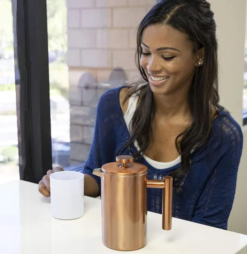Miniatura 4 de MIRA Prensa francesa aislada de 20 onzas, cafetera y té de acero inoxidable, cafetera con control de temperatura de doble pared, color azul perla