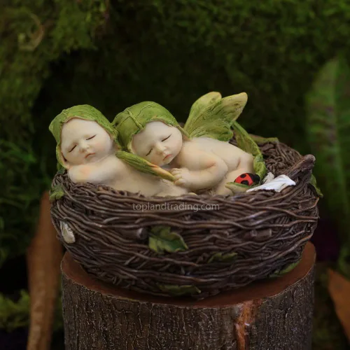 Top Collection Jardín de hadas en miniatura y terrario durmiendo bebés gemelos de hadas en estatua de nido