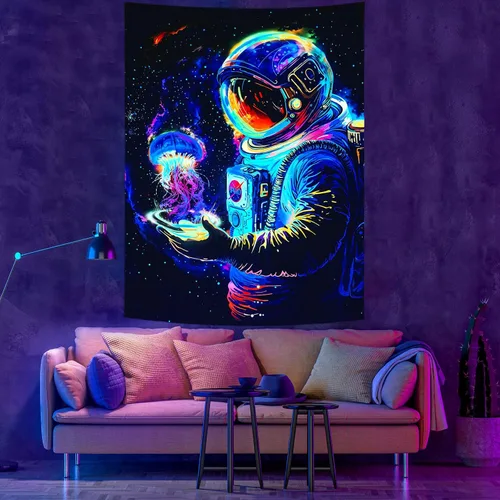 Miniatura 6 de Accnicc Tapiz espacial de astronauta con luz negra para dormitorio, estético, reactivo a los rayos UV, neón espacial, medusa, galaxia, tapices