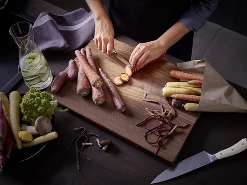 Miniatura 6 de Wüsthof Cuchillo de chef clásico Ikon Crème de 8 pulgadas Acero inoxidable