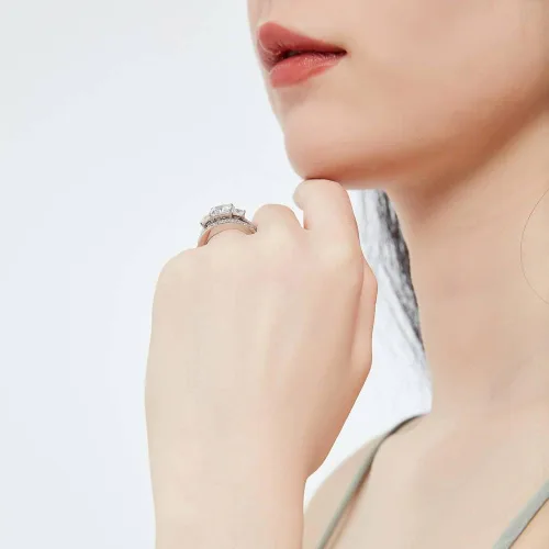 Miniatura 8 de BERRICLE Juego de anillos de compromiso de boda de plata de ley de 3 piedras con circonita cúbica de corte princesa para mujer, chapado en rodio